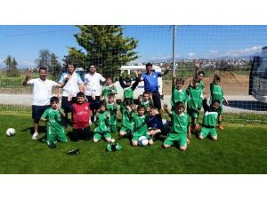 Urla Gençlik Spor U-11 Takımı Antalya Turnuvasında Şampiyon Oldu