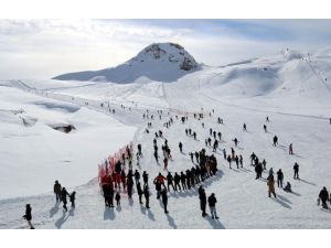 Hakkari’de Kayak İl Birinciliği Hazırlıkları