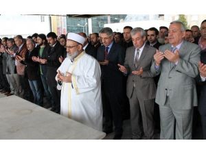 Elazığ’da Şehit Savcı İçin Gıyabı Cenaze Namazı Kılındı