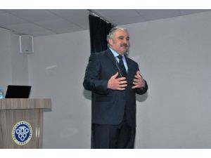 Erzincan Üniversitesinde “Nokta-i Nazar Olarak Tarih” Konferansı