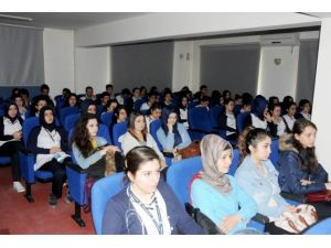 Hitit Üniversitesi Öğrencilerine Oryantasyon Eğitimi